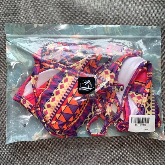 Cupshe String Bikini - Picture 5 of 8